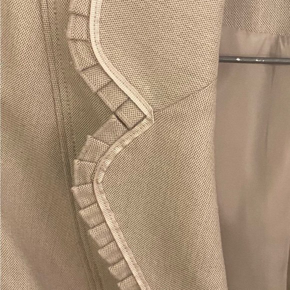 CLEO 4 Button lined Blazer with tiny Ruffle/Ribbon detail in Denim Cream. - Picture 4 of 7